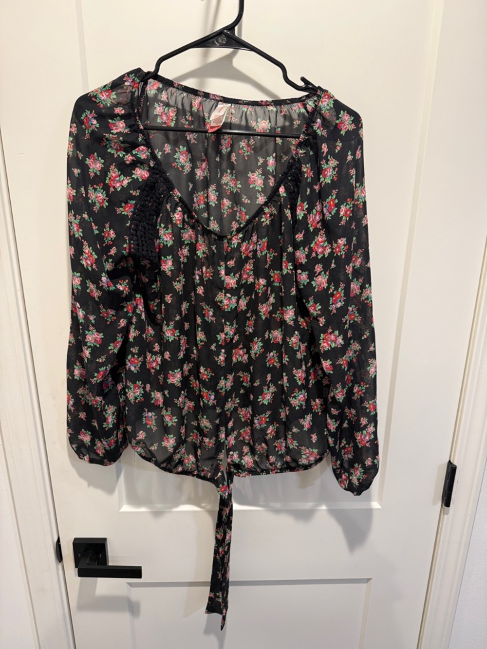 No Boundaries Black Floral Tie-Front Blouse